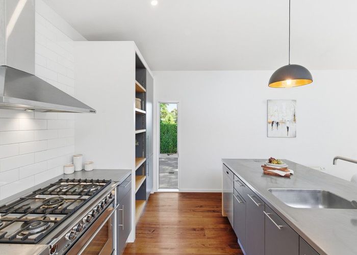  at 23 Locarno Street, Opawa, Christchurch City, Canterbury