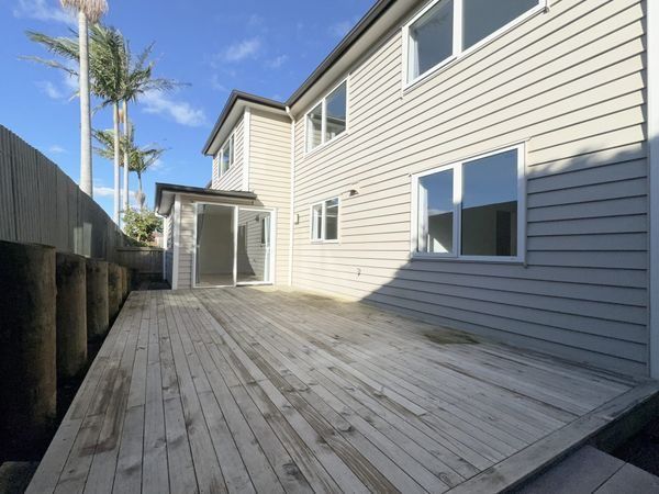  at 24B Fickling ave, Hillsborough, Auckland City, Auckland