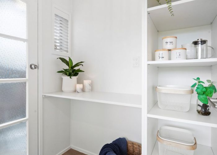  at 2/15 Imogene Way, Half Moon Bay, Auckland
