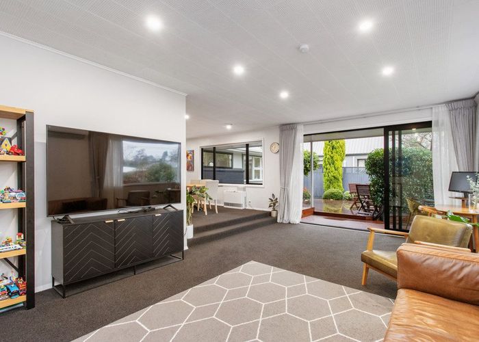  at 6 Bannister Place, Ilam, Christchurch City, Canterbury