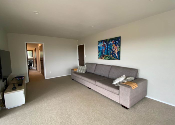  at 5 Kingsclere Place, Goodwood Heights, Manukau City, Auckland