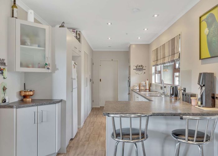  at 34 John F Kennedy Drive, Milson, Palmerston North