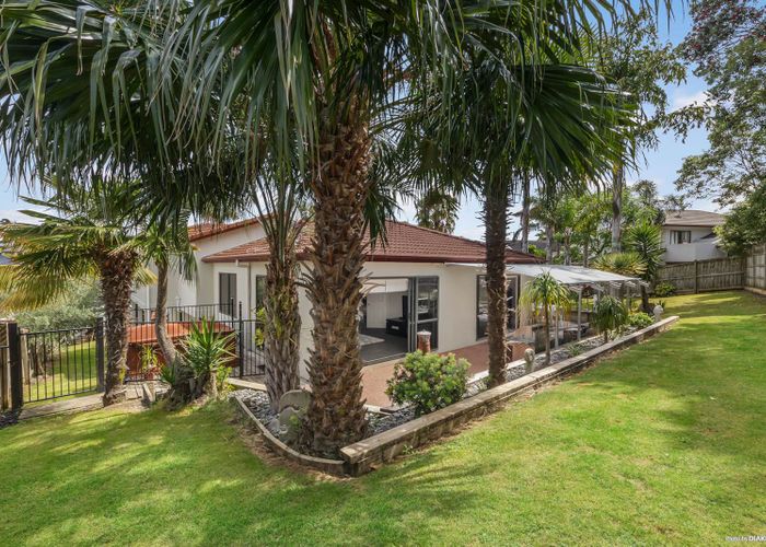  at 37 Hogarth Rise, West Harbour, Auckland