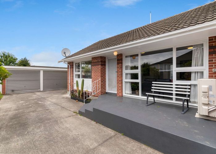  at 2/472 Greers Road, Bishopdale, Christchurch