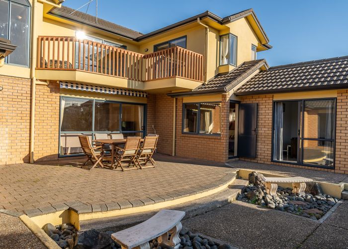 at 2 Nielsen Gardens, Rototuna, Hamilton, Waikato