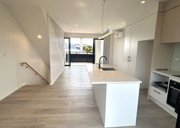  at 2A Bolina Crescent, Pakuranga, Manukau City, Auckland