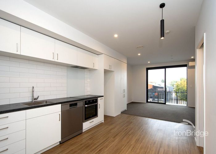  at 12/4 Waverley Street, Sydenham, Christchurch