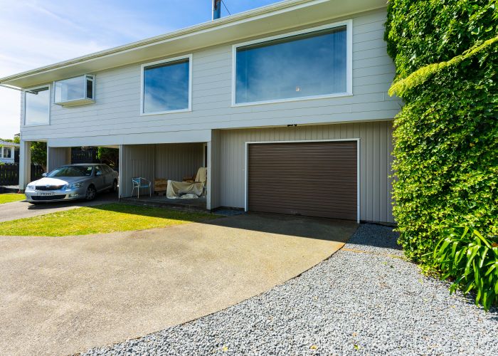  at 41 Oakleigh Street, Maungaraki, Lower Hutt