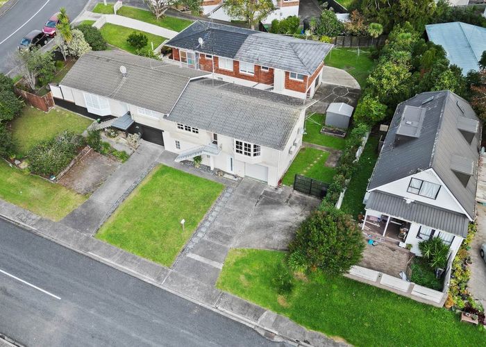  at 2/87 Girrahween Drive, Totara Vale, North Shore City, Auckland