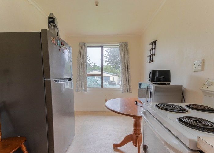  at 76 Matai street, Castlecliff, Whanganui, Manawatu / Whanganui