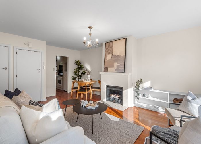  at 2/19 Repton Street, Merivale, Christchurch City, Canterbury