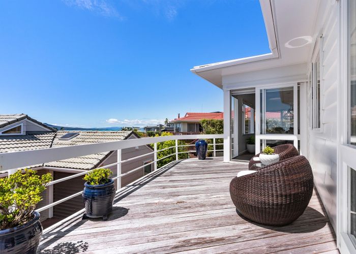  at 1/1 Eastcliffe Road, Castor Bay, North Shore City, Auckland