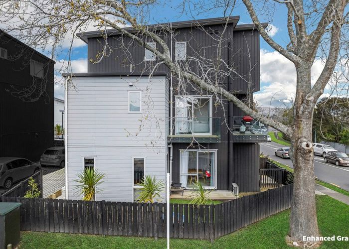  at 57E Edmonton Road, Henderson, Waitakere City, Auckland