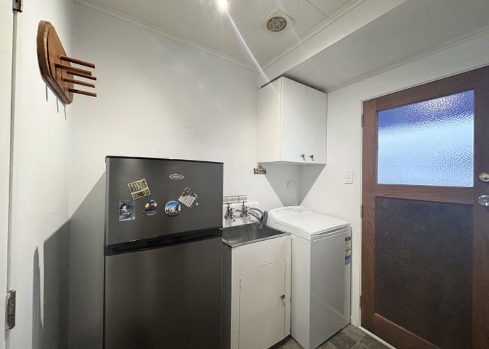  at 1/8 Kew Grove, Wainuiomata, Lower Hutt