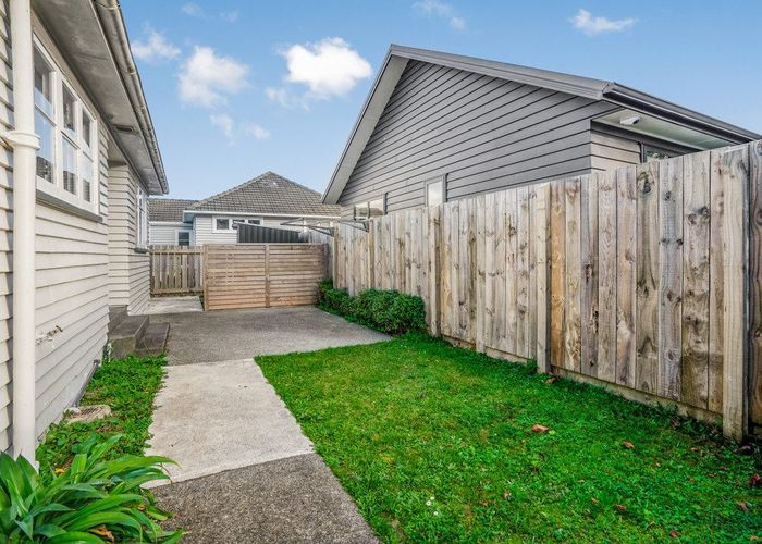  at 9 Fitzherbert Road, Wainuiomata, Lower Hutt, Wellington