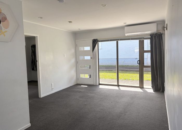  at 2/81 White Swan Road, Mount Roskill, Auckland City, Auckland