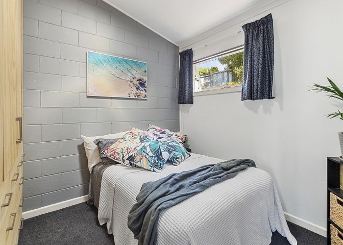  at 6b Rewa Terrace, Tawa, Wellington, Wellington