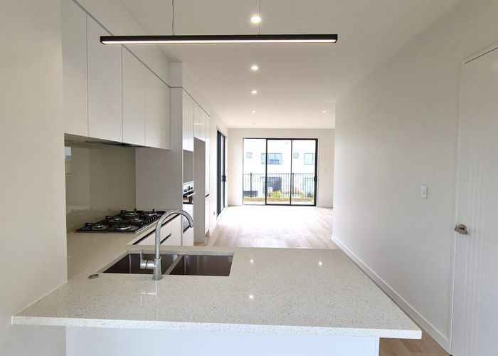  at 28 Porowha Road, Westgate, Waitakere City, Auckland