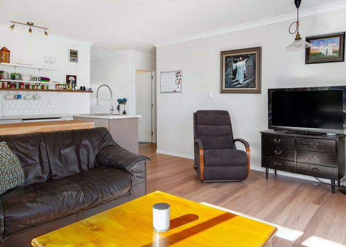  at 34 Sievers Grove, Cannons Creek, Porirua