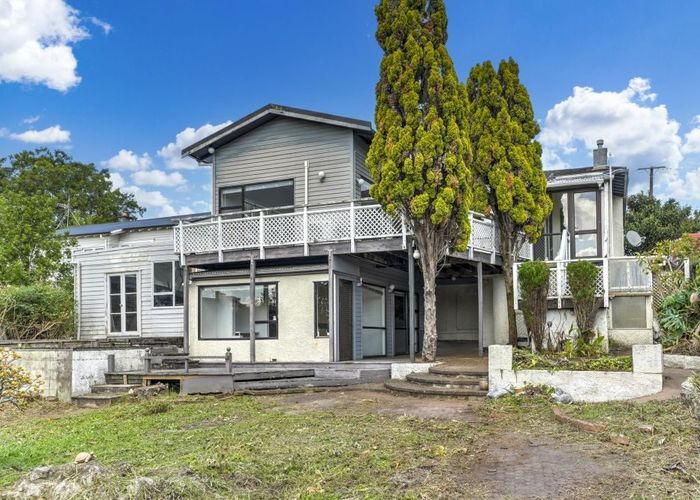  at 5 Cambrai Ave, Mount Roskill, Auckland City, Auckland