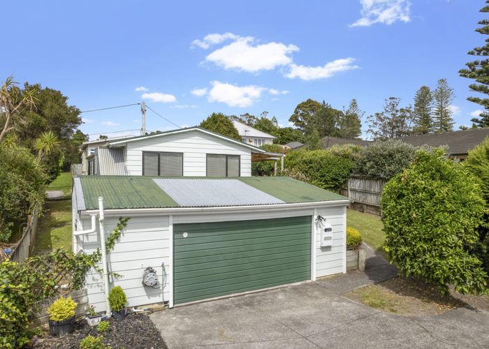  at 7A Sarona Avenue, Glen Eden, Auckland