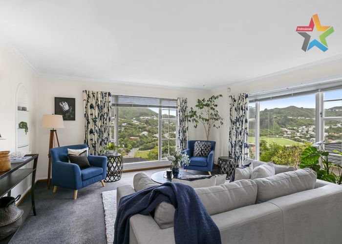  at 37 Woodhouse Avenue, Karori, Wellington