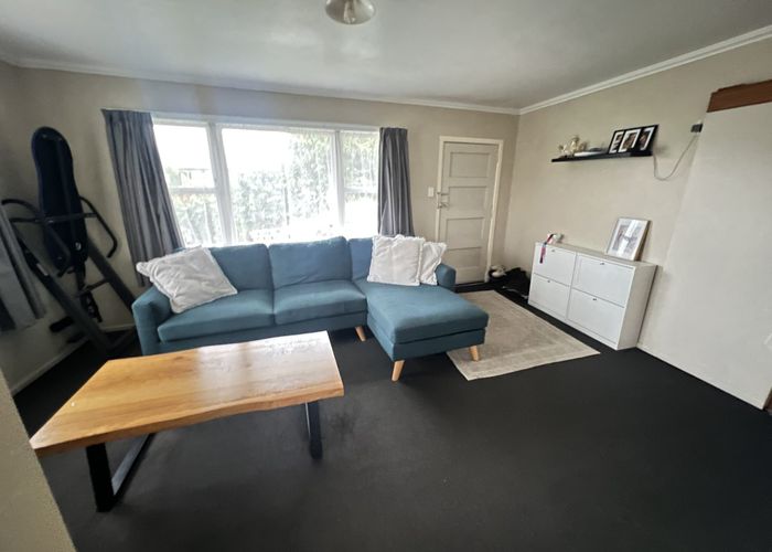  at 15B Leeds Street, Silverdale, Hamilton, Waikato