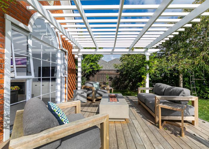  at 5 Archer Rayner Place, Greenhithe, Auckland