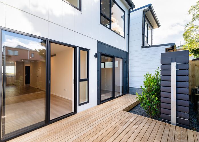  at 21C&D Crosby Road, West Harbour, Waitakere City, Auckland