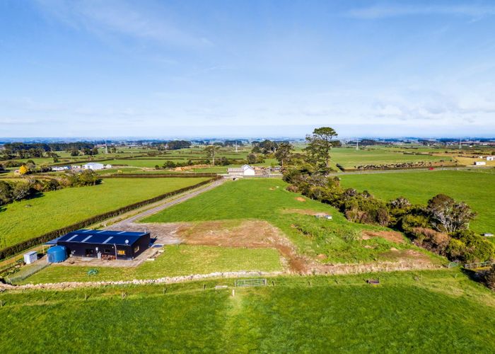  at 1592 Opunake Road, Mahoe, Stratford