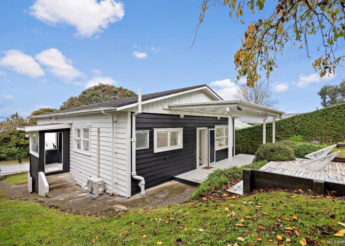  at 27  Mount Royal Avenue, Mount Albert, Auckland City, Auckland