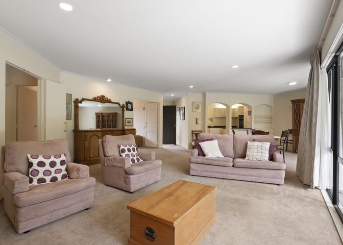  at 11/31 Green Lane East, Remuera, Auckland