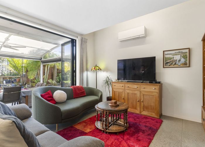  at 26B Castledine Crescent, Glen Innes, Auckland City, Auckland
