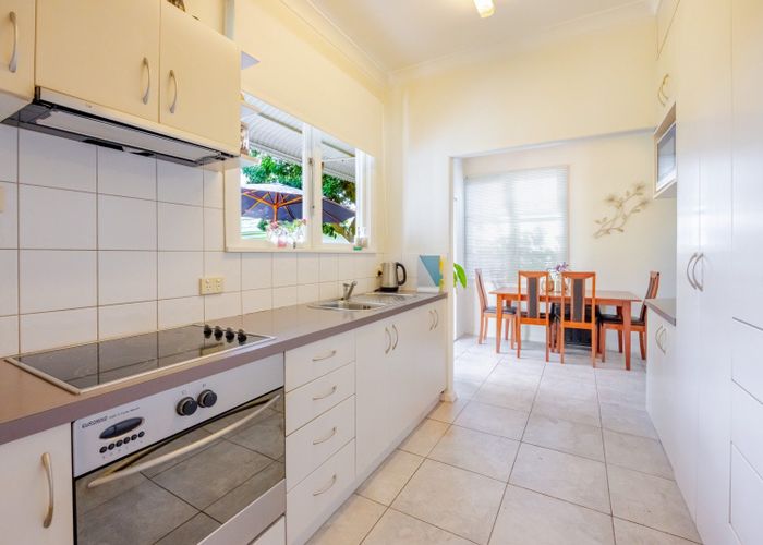  at 810 Frederick Street West, Mahora, Hastings, Hawke's Bay