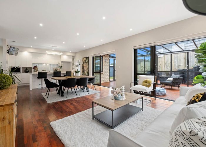  at 4 Brancott Place, Flat Bush, Auckland