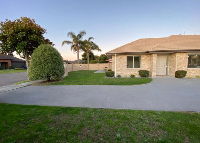  at 17 Coles Cove, Papamoa Beach, Papamoa