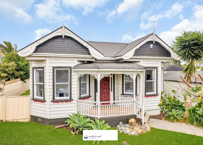  at 31 Riverview Road, Panmure, Auckland