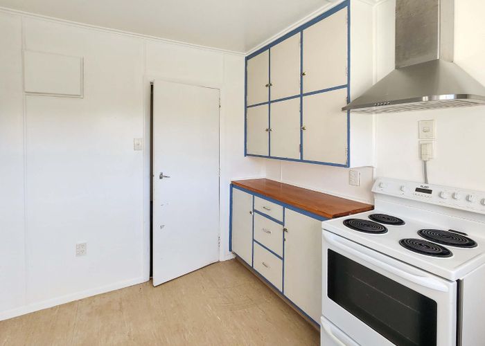  at 32 Bird Grove, Stokes Valley, Lower Hutt