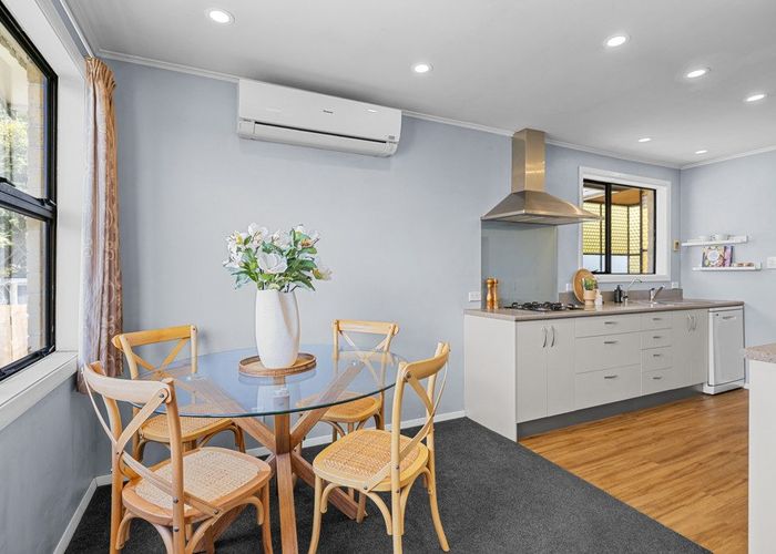  at 76 Frensham Crescent, Woolston, Christchurch City, Canterbury