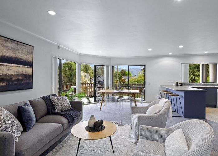 at 16 McCarthy Grove, Clouston Park, Upper Hutt