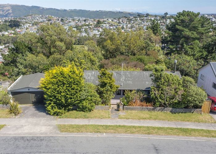  at 20 Cleat Street, Whitby, Porirua, Wellington