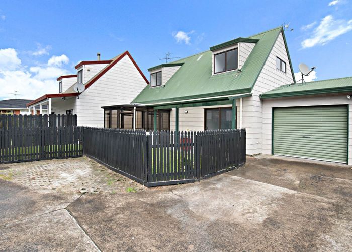  at 2/27 Buckingham Crescent, Papatoetoe, Manukau City, Auckland