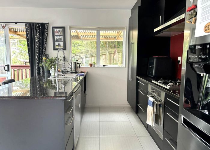  at 2/103 Glengarry Road, Glen Eden, Waitakere City, Auckland
