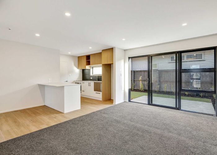  at 2/11 Spring Grove Street, Spreydon, Christchurch City, Canterbury