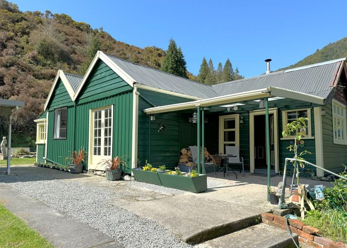  at 10 Ramsay Street, Reefton, Buller, West Coast