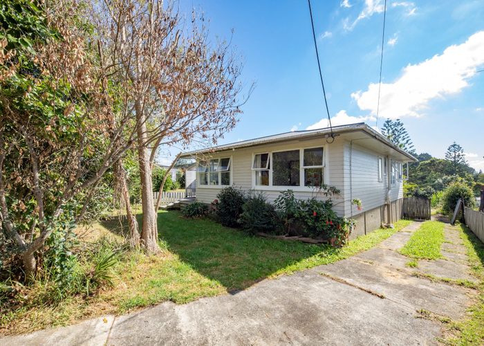  at 26 Huruhuru Road, Massey, Auckland