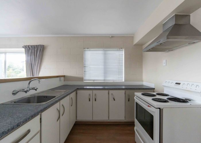  at 4/2 Ruakiwi Road, Hamilton Lake, Hamilton, Waikato