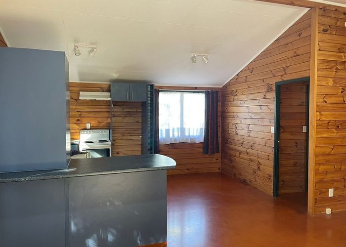  at 4A Moxham Grove, Massey, Waitakere City, Auckland