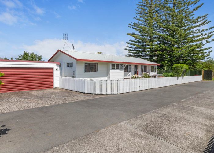  at 2/54 Millen Avenue, Pakuranga, Manukau City, Auckland