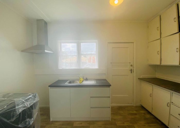  at 43a Tennessee Avenue, Mangere East, Manukau City, Auckland